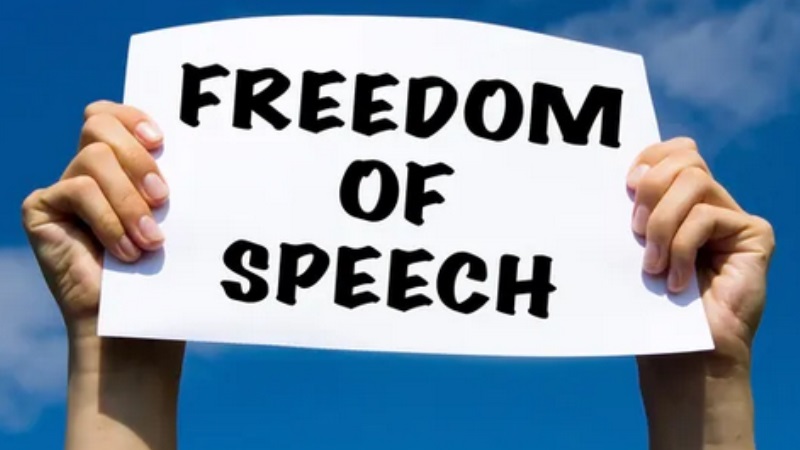 Военное командование Украины получило право ограничивать свободу слова, лишить свободы до 12 лет
